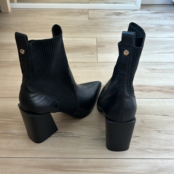 Selling because they are a bit too snug. Never worn! - Picture 4 of 4